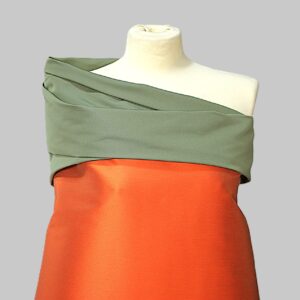 Accattivante Twill di Misto Seta Double Face